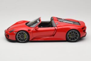 Porsche 918 Spyder Red Minichamps 1:18 110062435 Diecast - image 4 of 8