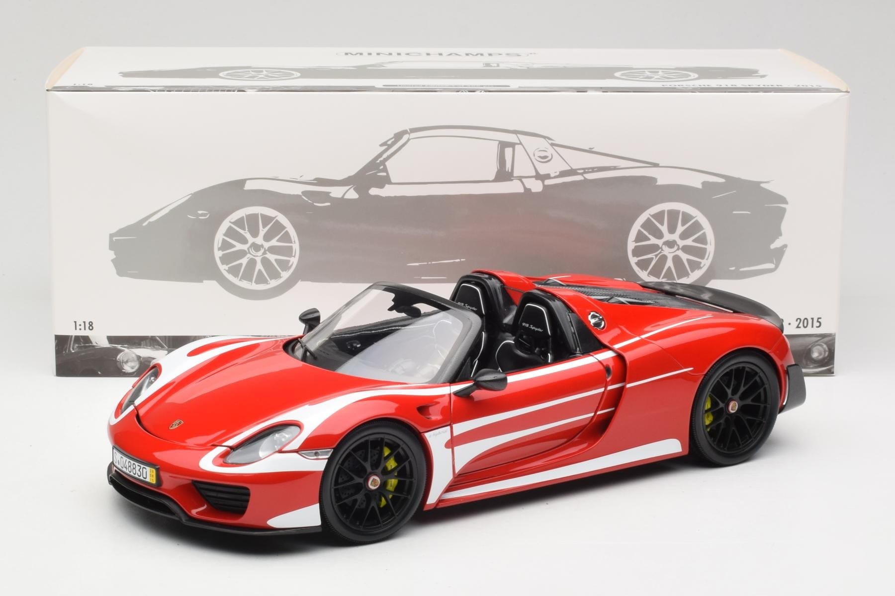 MINICHAMPS 1/18 ポルシェ 918 スパイダー ディーラーモデル Minichamps Porsche 918 Spyder Weissach 1:18 Red