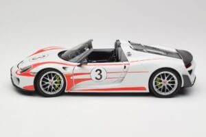 Porsche 918 Spyder Weissach Package Salzburg Minichamps 1:18 110062441 Diecast - image 4 of 8