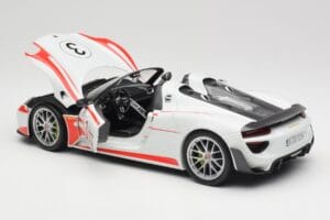 Porsche 918 Spyder Weissach Package Salzburg Minichamps 1:18 110062441 Diecast - image 5 of 8