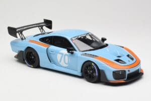 Porsche 935/19 Grello 77 Motorsport Gulf Minichamps 1:18 155067570 Diecast - image 2 of 6