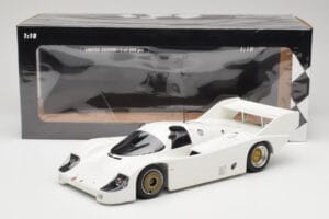 Porsche 956K Plain Body 1982 Minichamps 1:18 155826600 Diecast - image 6 of 6