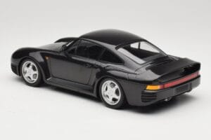 Porsche 959 Grey Metallic Minichamps 1:18 155066205 Diecast - image 5 of 6