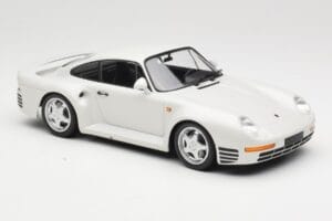 Porsche 959 White Metallic Minichamps 1:18 155066206 Diecast - image 4 of 6