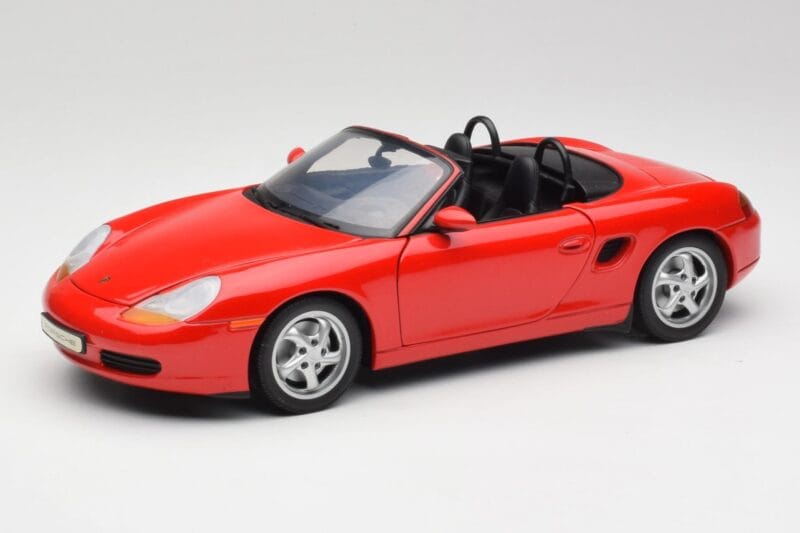 Porsche Boxster S 986 Guards Red UT Models 1:18 27861-M1 Diecast
