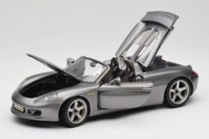 Porsche Carrera GT Grey Metallic Maisto 1:18 36622-R1 Diecast - image 2 of 8