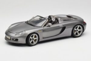 Porsche Carrera GT Grey Metallic Maisto 1:18 36622-R1 Diecast
