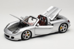 Porsche Carrera GT Silver Metallic Minichamps 1:18 WAP02103014 Diecast - image 2 of 8