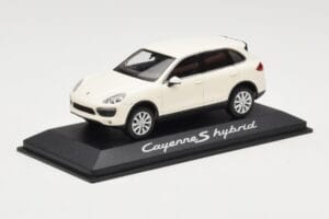 Porsche Cayenne 958 S Hybrid White Minichamps 1:43 WAP0200040B Diecast - image 2 of 4