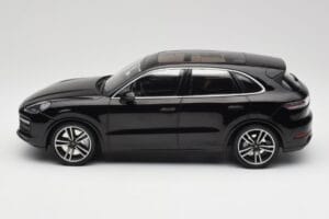 Porsche Cayenne 958 Turbo S Black Minichamps 1:18 155066070 Diecast - image 3 of 6