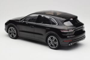 Porsche Cayenne 958 Turbo S Black Minichamps 1:18 155066070 Diecast - image 5 of 6