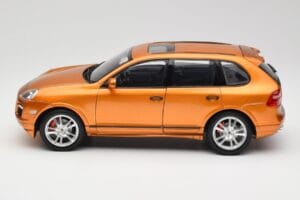 Porsche Cayenne GTS Lava Orange Norev 1:18 187535 Diecast - image 4 of 8