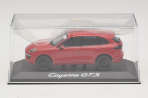 Porsche Cayenne 958 GTS Red Minichamps 1:43 WAP0200070E Diecast - image 4 of 5