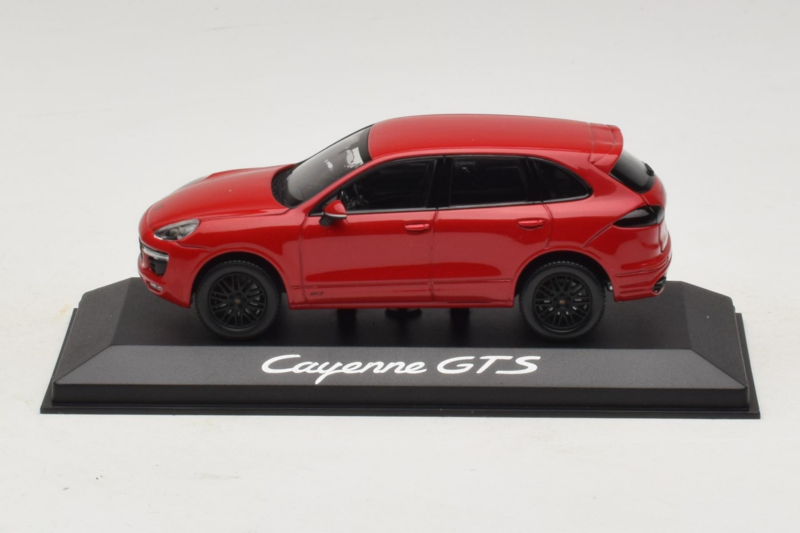 Porsche Cayenne 958 GTS Red Minichamps 1:43 WAP0200070E Diecast