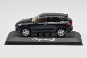 Porsche Cayenne 958 S Blue Metallic Minichamps 1:43 WAP0200060E Diecast