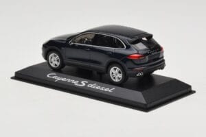 Porsche Cayenne 958 S Diesel Blue Metallic Minichamps 1:43 WAP0200080E Diecast - image 3 of 4