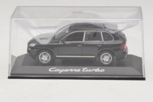 Porsche Cayenne Turbo Dark Green Metallic Minichamps 1:43 WAP02061117 Diecast - image 4 of 5