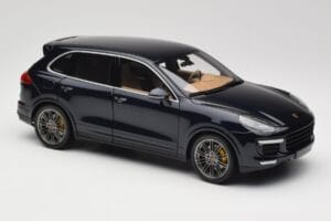 Porsche Cayenne Turbo S 958 Blue Metallic Minichamps 1:18 110064001 Diecast - image 6 of 8