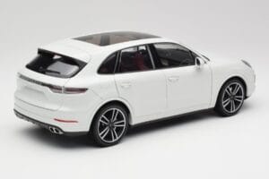Porsche Cayenne 9YA Turbo White Metallic Minichamps 1:18 155042560 Diecast - image 3 of 8