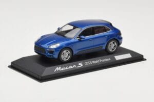 Porsche Macan 95B S Blue World Premiere Minichamps 1:43 WAP0201550E Diecast - image 2 of 4