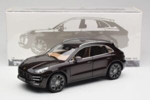 Porsche Macan 95B Turbo Mahogany Metallic Minichamps 1:18 110062500 Diecast - image 8 of 8