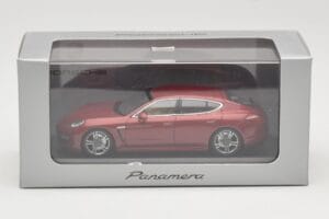 Porsche Panamera 970 Red Metallic Minichamps 1:43 WAP0200119 Diecast - image 4 of 4