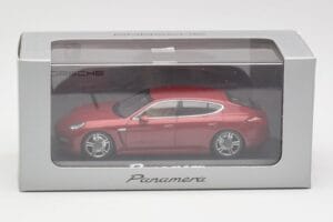 Porsche Panamera 970 Red Minichamps 1:43 WAP02000119 Diecast - image 4 of 4