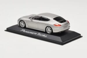 Porsche Panamera 970 Turbo Beige Minichamps 1:43 WAP0200519 Diecast - image 3 of 4