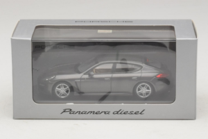 Porsche Panamera 970 Diesel Grey Metallic Minichamps 1:43 WAP0202300E Diecast - image 4 of 4