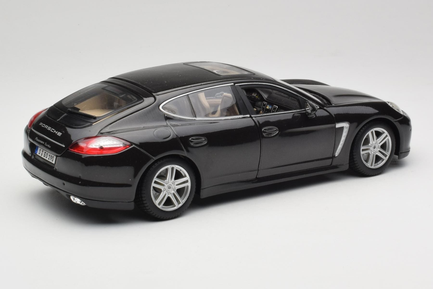 porsche-panamera-turbo-970-