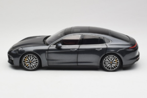 Porsche Panamera 971 Turbo S Grey Metallic Minichamps 1:18 113061073 Diecast - image 4 of 8