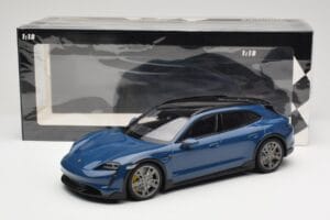 Porsche Taycan J1 Turbo S Cross Turismo Blue Minichamps 1:18 155069301 Diecast - image 6 of 6