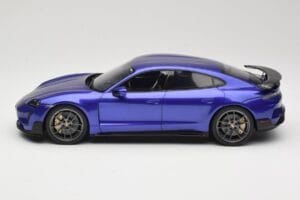 Porsche Taycan J1 Turbo GT Purple Sky Metallic GT Spirit 1:18 GT520 Resin - image 3 of 6