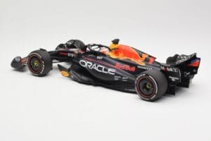 Red Bull Racing RB19 #1 M. Verstappen Winner Spanish GP 2023 Minichamps 1:18 110230801 Diecast - image 5 of 6
