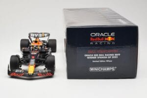 Red Bull Racing RB19 #1 M. Verstappen Winner Spanish GP 2023 Minichamps 1:18 110230801 Diecast - image 6 of 6