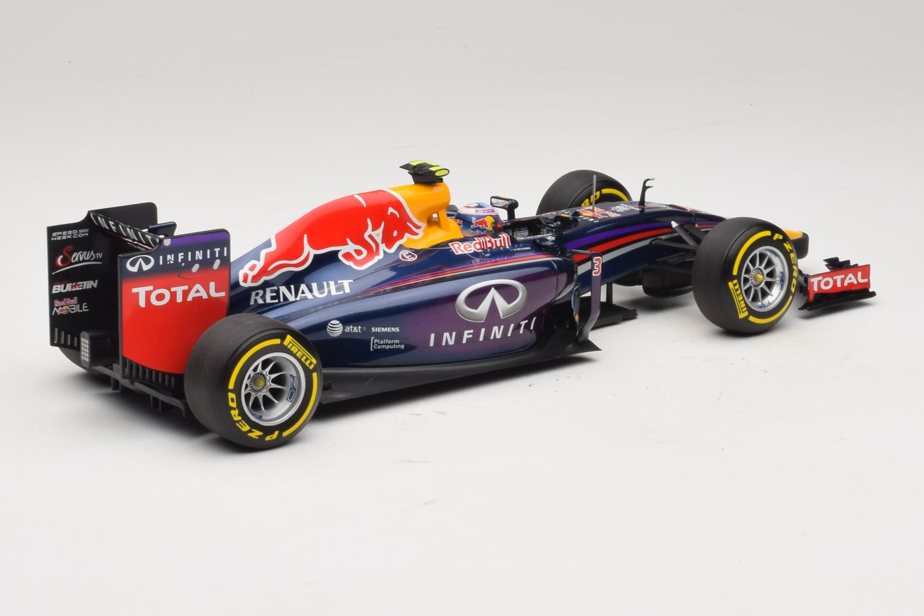 Minichamps Red Bull RB10 Ricciardo F1 Showcar 1:18