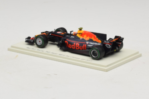 Red Bull RB13 Tag Heuer #33 M. Verstappen 3rd Chinese Grand Prix 2017 Spark 1:43 S5037 Resin - image 3 of 4