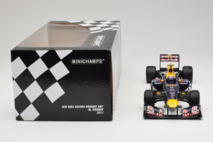 Red Bull RB7 Renault #2 M. Webber Red Bull Racing Showcar 2011 Minichamps 1:18 110110002 Diecast - image 7 of 7