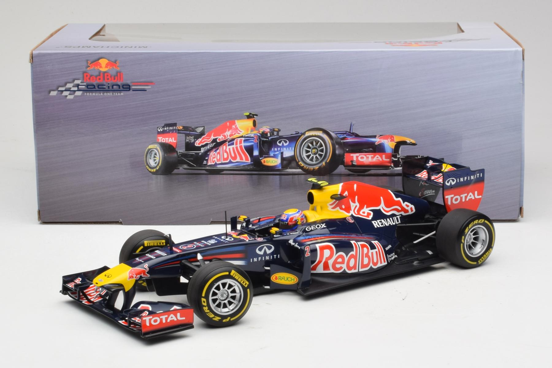 Minichamps Red Bull RB8 Webber Showcar 1:18 Diecast