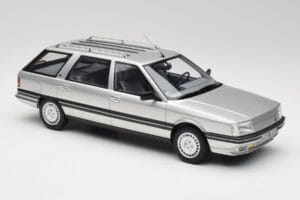 Renault 21 Nevada Silver Metallic Otto 1:18 OT479 Resin - image 4 of 6