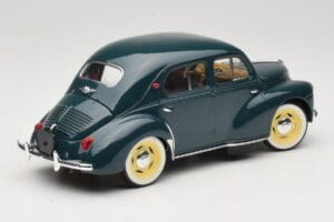 Renault 4CV Green Solido 1:18 8047 Diecast - image 2 of 6
