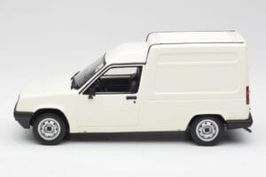 Renault Express White Otto 1:18 OT466 Resin - image 3 of 5