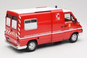 Renault Master T30 VSAB Fire Brigade Red Otto 1:18 OT1107 Resin - image 2 of 6