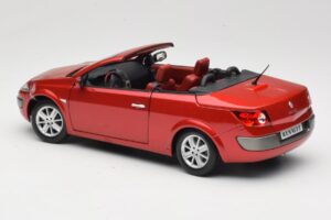Renault Megane Mk1 CC Red Solido 1:18 8152 Diecast - image 7 of 8