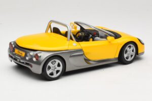 Renault Sport Spider Yellow Anson 1:18 30350-R1 Diecast - image 3 of 8