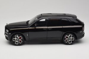 Rolls-Royce Cullinan Black With Gold Coachline & Shadow Wheels OEM 1:18 028-15A Diecast - image 4 of 8