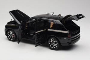 Rolls-Royce Cullinan Black With Gold Coachline & Shadow Wheels OEM 1:18 028-15A Diecast - image 5 of 8