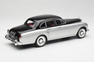 Rolls-Royce Silver Cloud III Mulliner Silver & Black MCG 1:18 MCG18128 Diecast - image 2 of 6