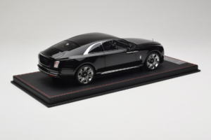 Rolls-Royce Spectre Black Df Model 1:18 REMC017 Resin - image 3 of 6