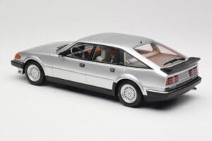 Rover Vitesse SD1 3.5 V8 Silver Minichamps 1:18 107138402 Diecast - image 5 of 6